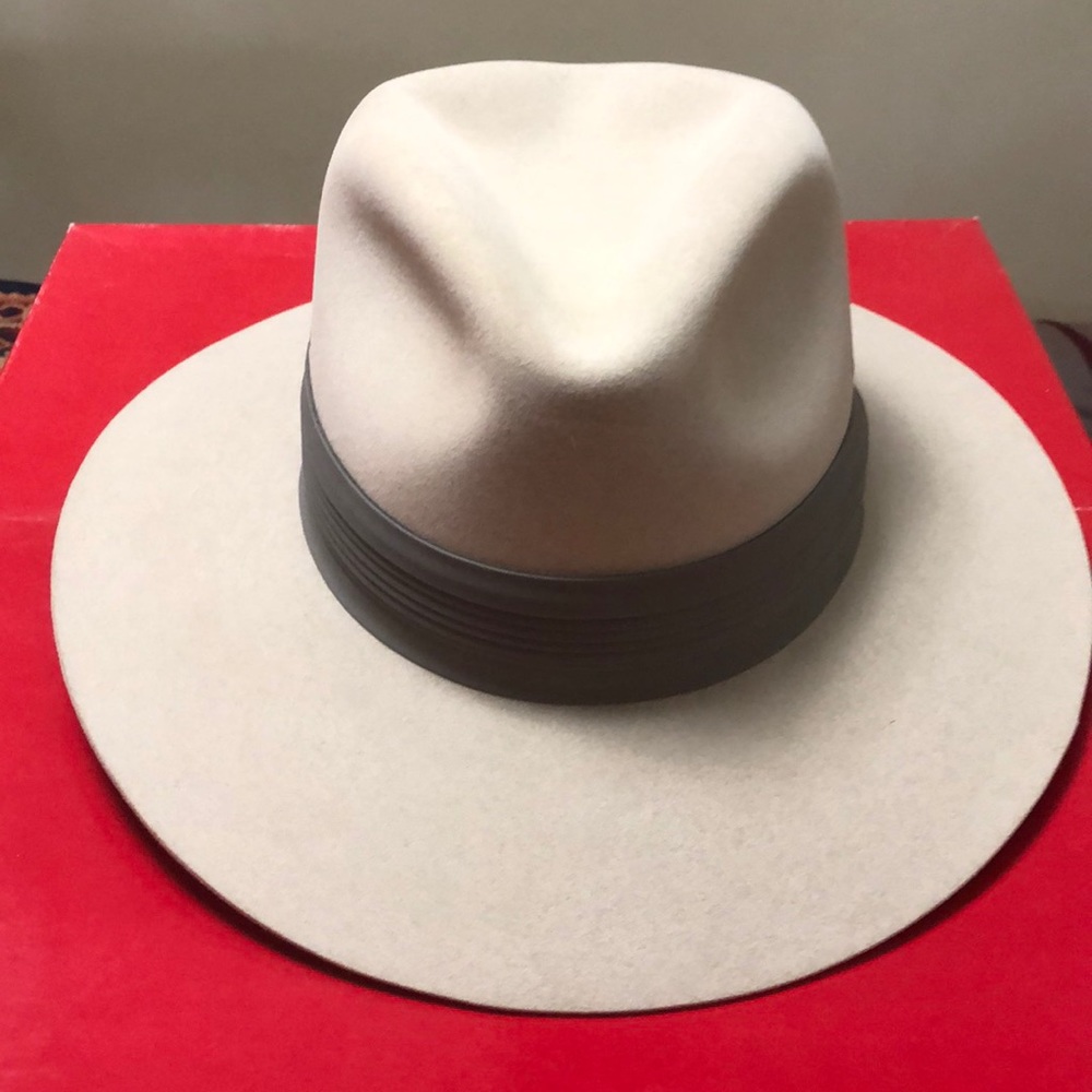 Stetson hat light gray